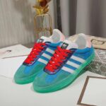 Gucci Unisex GG Adidas x Gucci Gazelle Sneaker Light Blue Silk Duchesse Demetra - Imagen 3