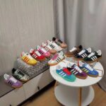 Gucci Unisex GG Adidas x Gucci Gazelle Sneaker Light Blue Silk Duchesse Demetra - Imagen 10