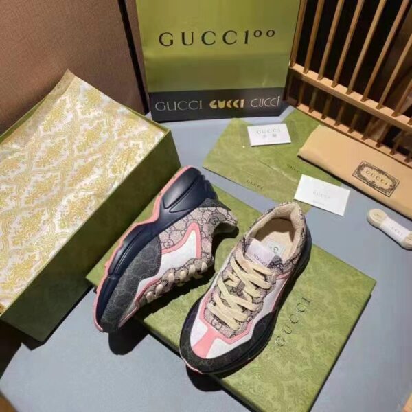 Gucci Unisex GG Rhyton Sneaker Beige Blue GG Supreme Canvas Low Heel (4)