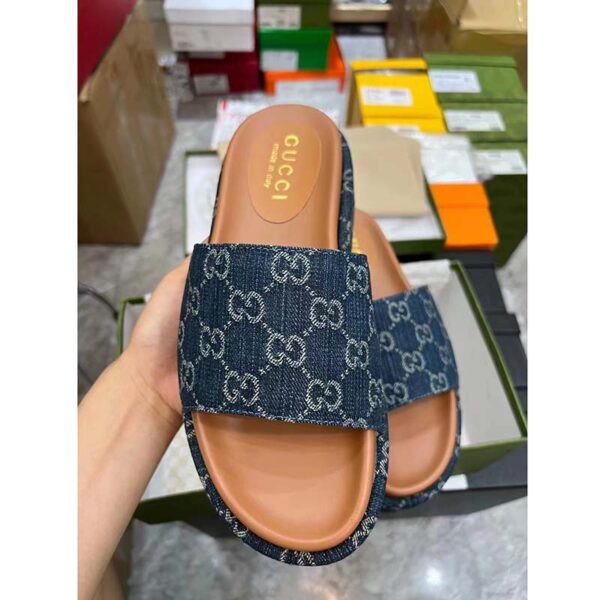 Gucci Unisex Platform Slide Sandal Dark Blue Ivory Eco Washed Organic GG Jacquard Denim (8)