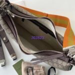 Gucci Women GG Attache Large Shoulder Bag Beige Ebony GG Supreme Canvas - Image 8