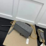 Gucci Women GG Matelassé Leather Top Handle Bag Dusty Grey Double G - Bild 6