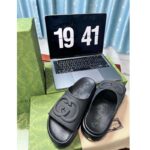 Gucci Women GG Slide Sandal Interlocking G Black Rubber Low Heel - Image 4