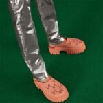 Gucci Women Slip-On Sandal Peach Perforated GG Rubber Mid 6 Cm Heel - immagine 6