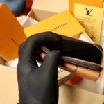 Louis Vuitton LV Unisex Card Holder Recto Verso Brown Monogram Reverse Coated Canvas - Imagen 9