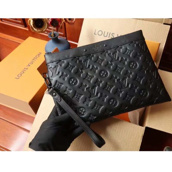 Louis Vuitton LV Unisex Discovery Pochette Black Monogram Shadow Calf Leather (7)