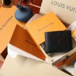 Louis Vuitton LV Unisex Multiple Wallet Black Monogram Shadow Calf Leather Cowhide - immagine 5