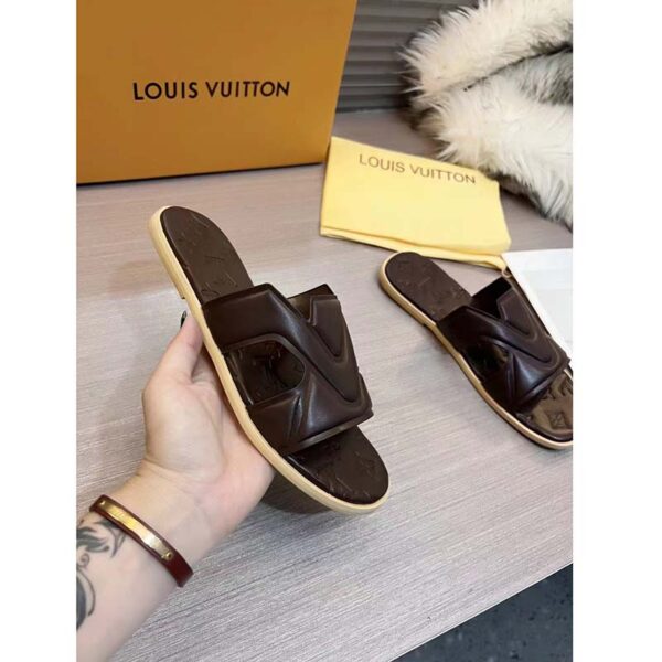 Louis Vuitton LV Unisex Oasis Mule Black Grained Calf Leather Rubber Signature (10)