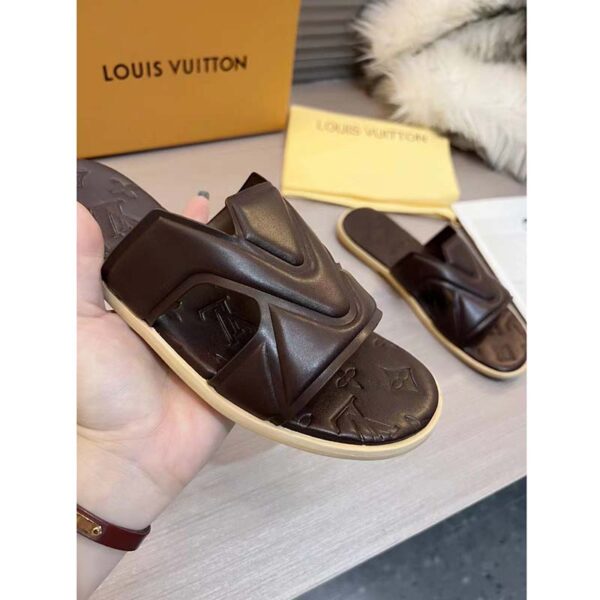Louis Vuitton LV Unisex Oasis Mule Black Grained Calf Leather Rubber Signature (5)