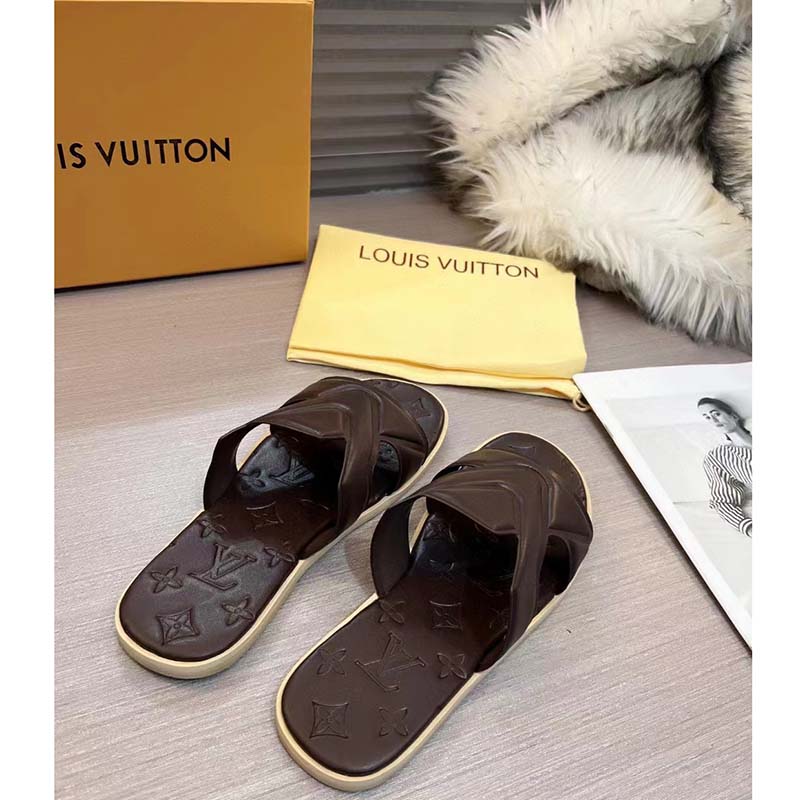 Louis Vuitton® LV Oasis Sandal Black. Size 07.0 in 2023