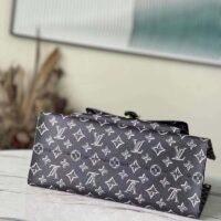 Louis Vuitton LV Unisex Onthego MM Tote Black Monogram Coated Canvas (2)