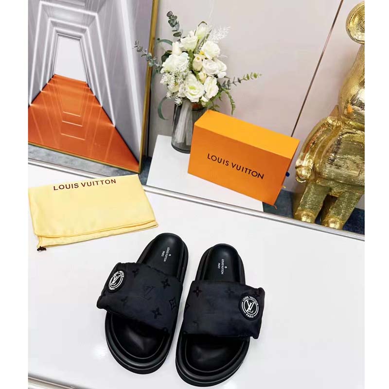 Pool pillow mules Louis Vuitton Black size 36 EU in Polyester - 35085283