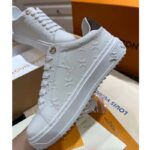 Louis Vuitton LV Unisex Time Out Sneaker White Monogram Debossed Calf Leather - immagine 5