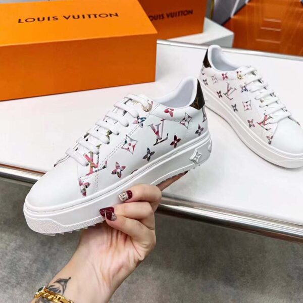 Louis Vuitton LV Unisex Time Out Sneaker White Monogram Embossed Lambskin (6)