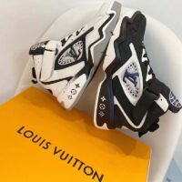 Louis Vuitton LV Unisex Trainer 2 Sneaker White Calf Leather Rubber Outsole (17)