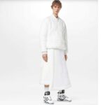 Louis Vuitton LV Unisex Trainer 2 Sneaker White Calf Leather Rubber Outsole - Image 14