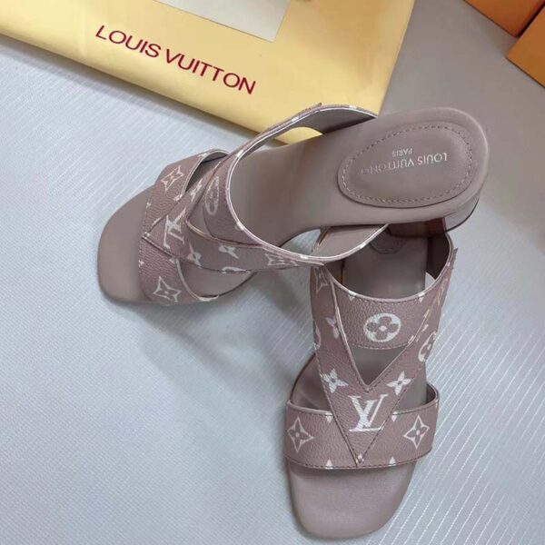Louis Vuitton LV Women Croisiere Flat Mule Beige Monogram Embossed Grained Calf Leather (1)