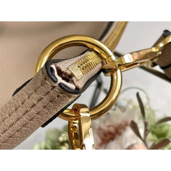 Louis Vuitton LV Women Maida Hobo Handbag Tourterelle Gray Embossed Grained Cowhide (18)