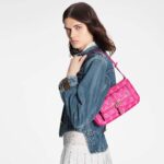 Louis Vuitton LV Women Maxi Multi Pochette Accessoires Handbag Fuchsia Pink Monogram Coated Canvas - Image 11