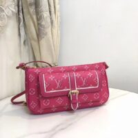 Louis Vuitton LV Women Maxi Multi Pochette Accessoires Handbag Fuchsia Pink Monogram Coated Canvas (1)