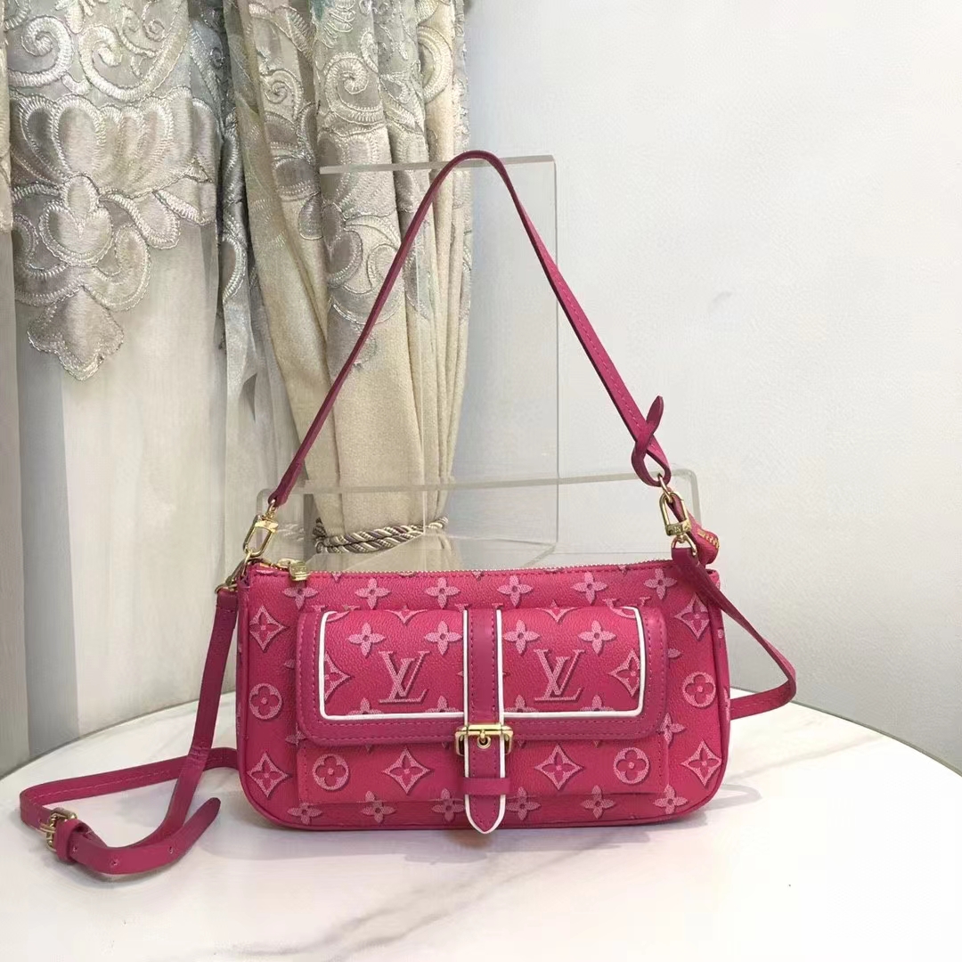 Louis Vuitton Maxi Multi Pochette Accessoires - Women - Handbags M46161  Fuchsia - $252.00 