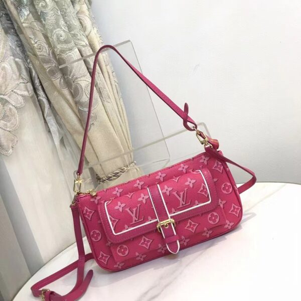 Louis Vuitton LV Women Maxi Multi Pochette Accessoires Handbag Fuchsia Pink Monogram Coated Canvas (8)