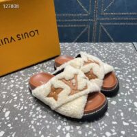 Louis Vuitton LV Women Paseo Flat Comfort Mule Natural Shearling Anatomic Insole、 (2)