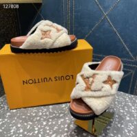 Louis Vuitton LV Women Paseo Flat Comfort Mule Natural Shearling Anatomic Insole、 (2)