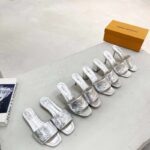 Louis Vuitton LV Women Revival Mule Silver Monogram Embossed Metallic Lambskin – Bild 4