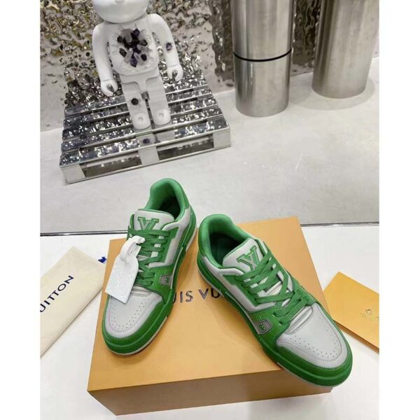 Louis Vuitton Unisex LV Trainer Sneaker Green Epi Calf Leather Rubber Outsole (4)