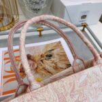 Dior Unisex CD Medium Book Tote Pink Toile De Jouy Embroidery - immagine 10
