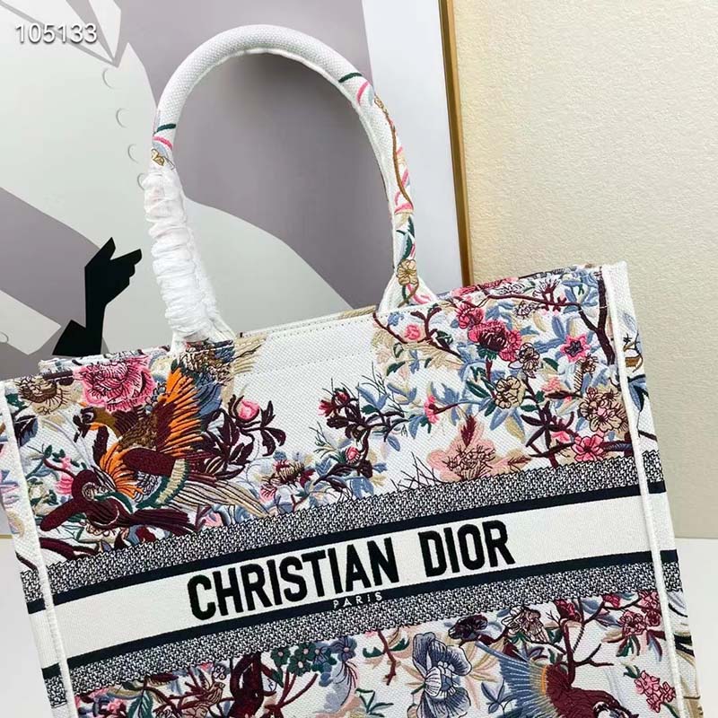 Dior - Large Dior Book Tote Latte Multicolor Dior Jardin d'hiver Embroidery (42 x 35 x 18.5 cm) - Women