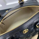 Gucci Women GG Matelassé Leather Medium Bag Black Double G Gold-Toned Hardware – Bild 9