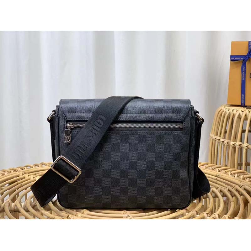 Louis Vuitton Damier Graphite District PM Shoulder Bag Crossbody Men Z1198