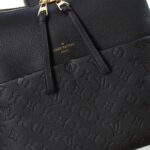 Louis Vuitton LV Women Maida Hobo Handbag Black Embossed Grained Cowhide Leather - Imagen 6