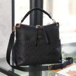 Louis Vuitton LV Women Maida Hobo Handbag Black Embossed Grained Cowhide Leather - Imagen 2