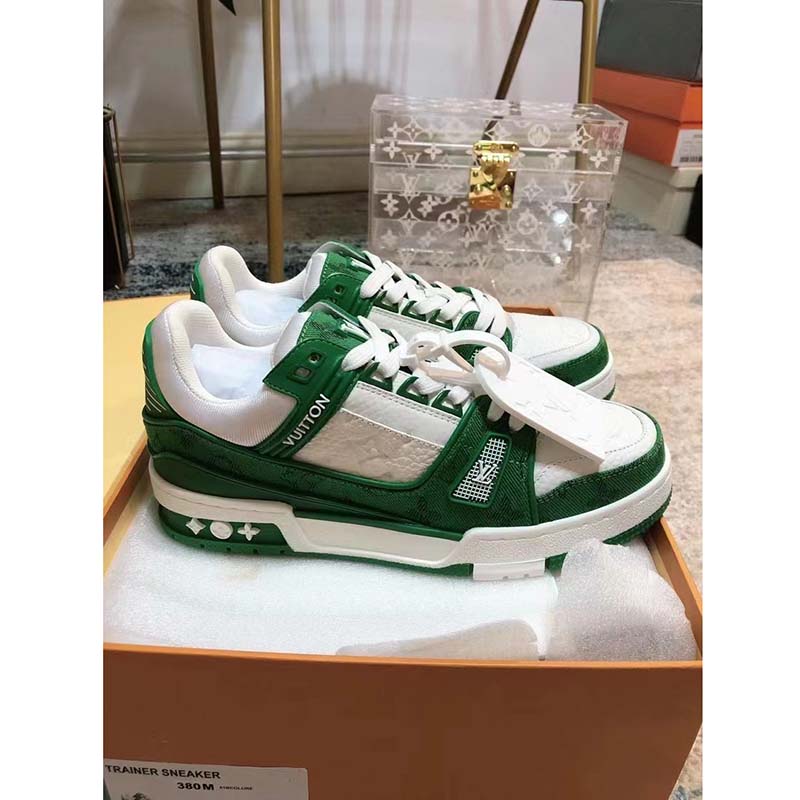 Lv trainer leather low trainers Louis Vuitton Green size 41 EU in Leather -  32458945