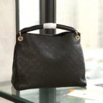 Louis Vuitton Women Artsy MM Handbag Black Monogram Empreinte Embossed Supple Grained Cowhide - Bild 3