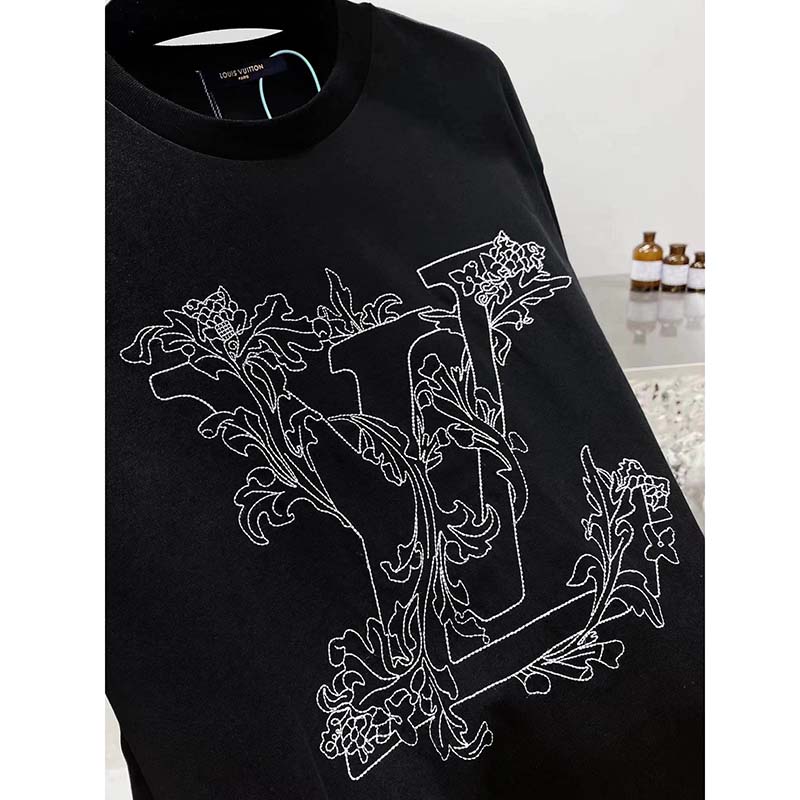 Louis Vuitton Men Embroidered LV Flower T-Shirt Cotton Louis Vuitton Men Embroidered LV Flower T-Shirt Cotton