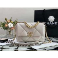 Chanel Women CC 19 Flap Bag Calfskin Gold Silver-Tone Metal White (9)