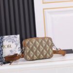 Dior Unisex CD Messenger Pouch Natural CD Diamond Canvas - immagine 5
