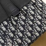 Dior Unisex CD Motion Backpack Beige Black Dior Oblique Jacquard Grained Calfskin - Imagen 8