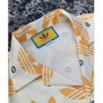 Gucci GG Men Adidas x Gucci Trefoil Print Bowling Shirt Yellow Fully Lined Viscose - Imagen 8