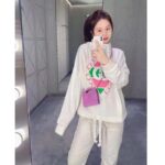 Gucci Women GG Vintage Logo Cotton Sweatshirt White Heavy Felted Jersey - Image 8