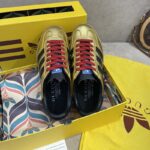 Gucci Unisex Adidas x Gucci Gazelle Sneaker Metallic Gold Leather Low 3.3 Cm Heel - Imagen 6