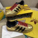 Gucci Unisex Adidas x Gucci Gazelle Sneaker Metallic Gold Leather Low 3.3 Cm Heel - Imagen 5