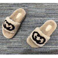 Gucci Unisex Slide Sandal Interlocking G Light Brown Merino Wool Flat (3)