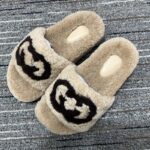 Gucci Unisex Slide Sandal Interlocking G Light Brown Merino Wool Flat - Image 2