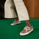 Gucci Unisex Tennis 1977 Sneaker Beige Ebony Jumbo GG Canvas Low 3 Cm Heel - Bild 11