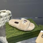 Gucci Unisex The North Face x Gucci Slide Beige Merino Wool Rubber Sole Flat - Bild 2